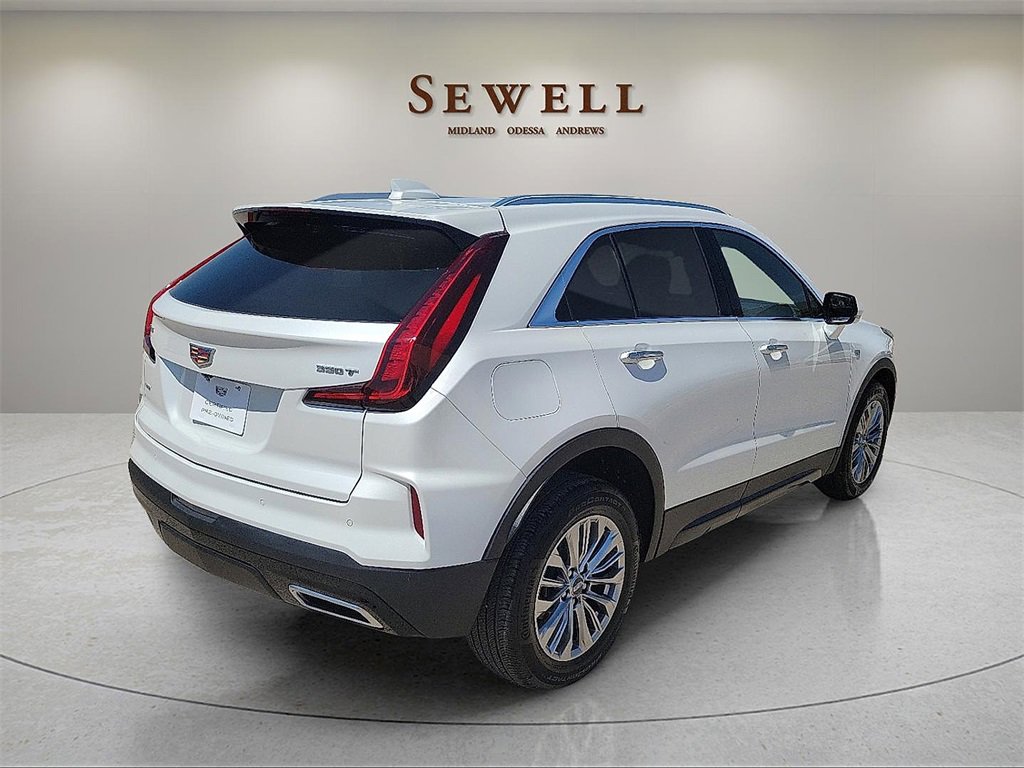 2024 Cadillac XT4 Premium Luxury photo 5