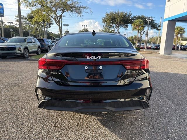 2024 Kia Forte LXS photo 4