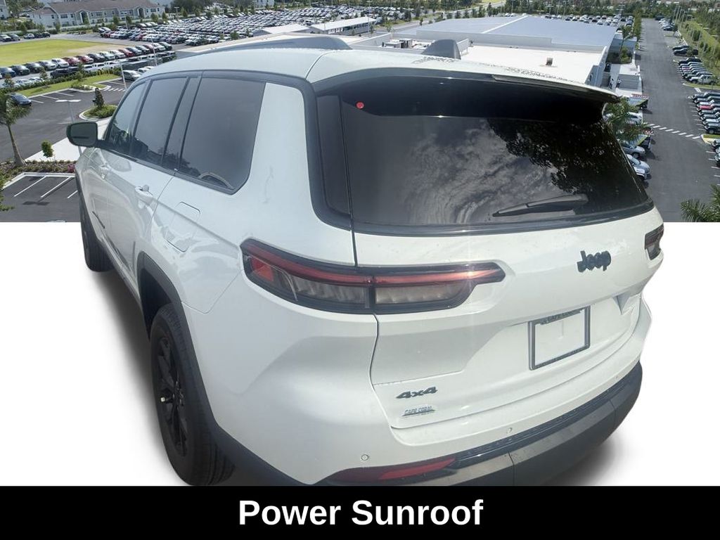 2025 Jeep Grand Cherokee Altitude X photo 3
