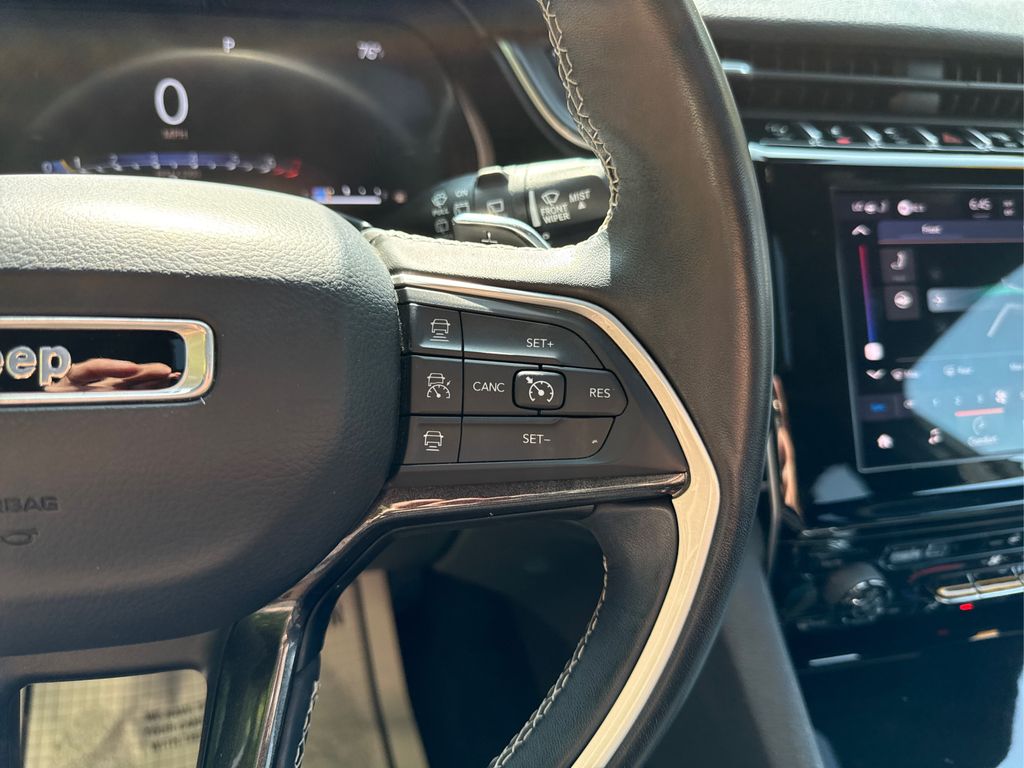 2021 Jeep Grand Cherokee Altitude photo 28