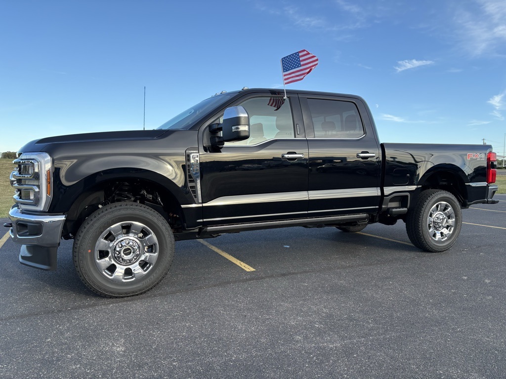 2026 Ford F-350 Super Duty Lariat's photo