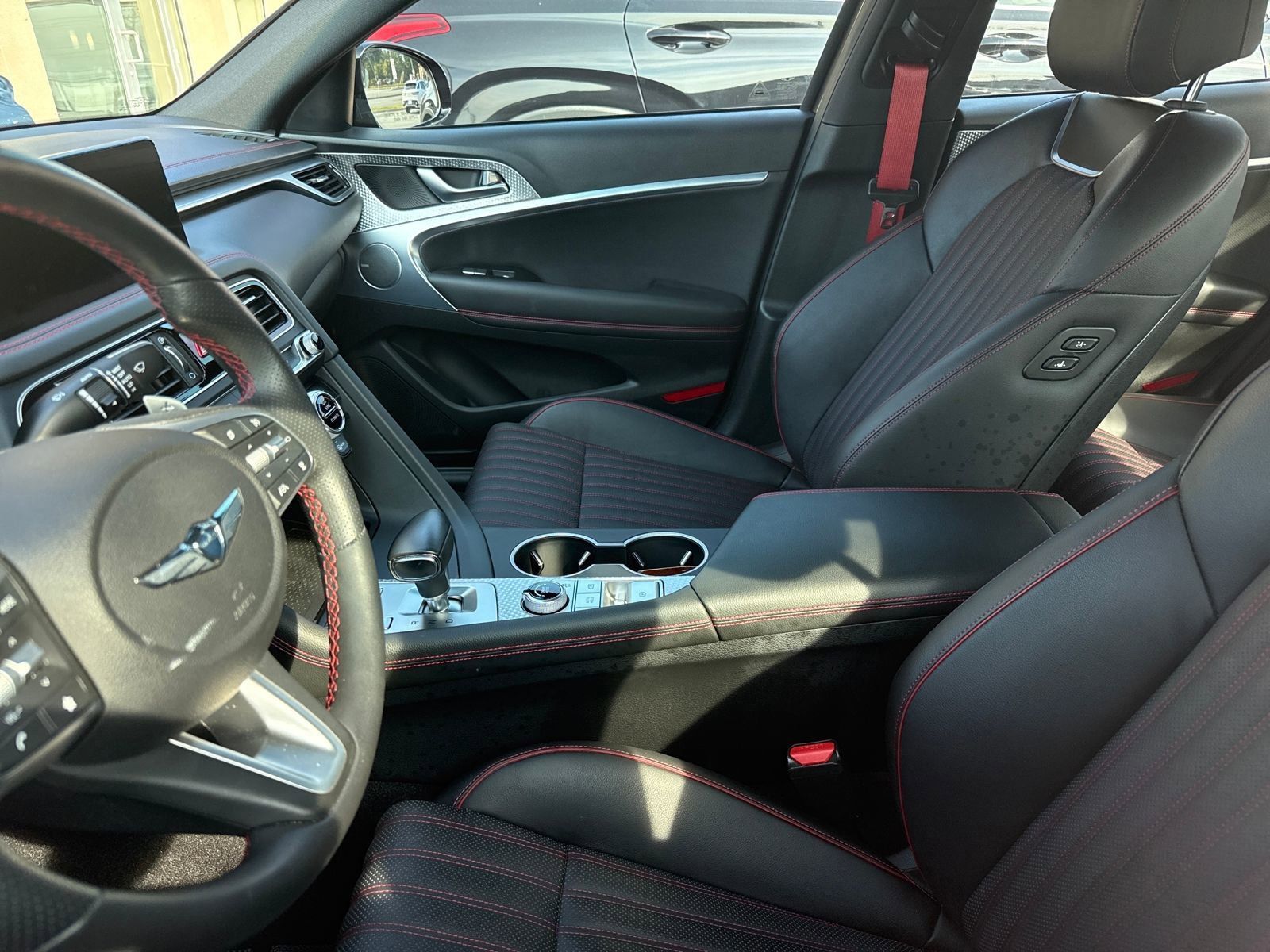 2023 Genesis G70 2.0T photo 7
