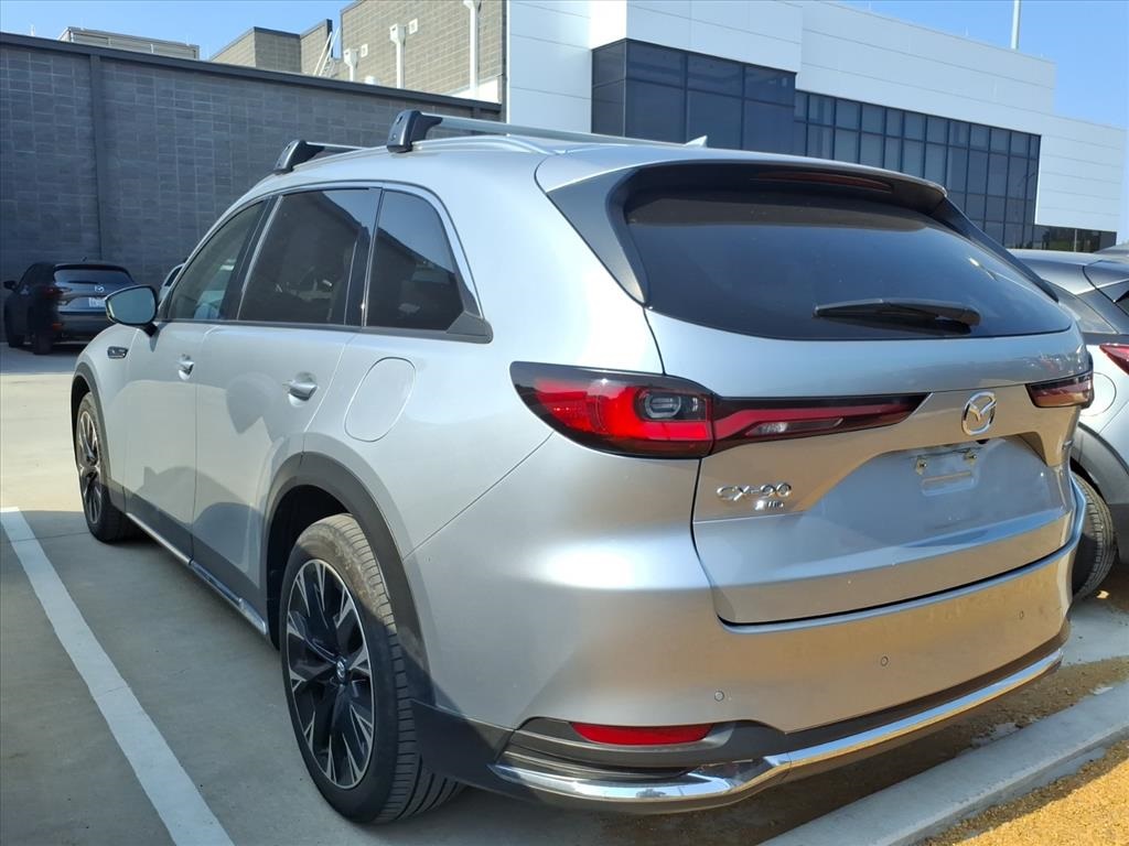 2024 Mazda CX-90 Premium photo 3