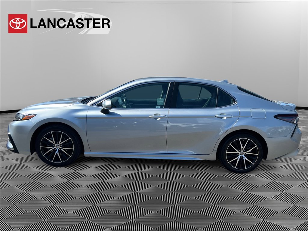 2023 Toyota Camry SE photo 4