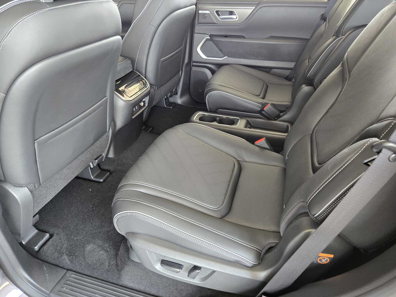 2026 INFINITI QX80 Luxe - Photo 17