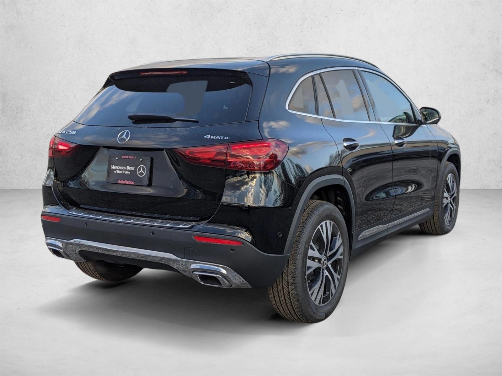 2025 Mercedes Benz GLA 250 4MATIC photo 2