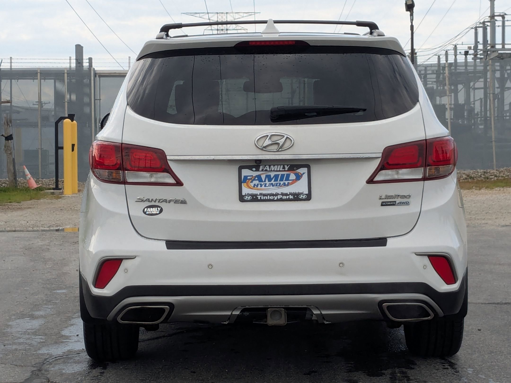2017 Hyundai Santa Fe Limited Ultimate photo 4