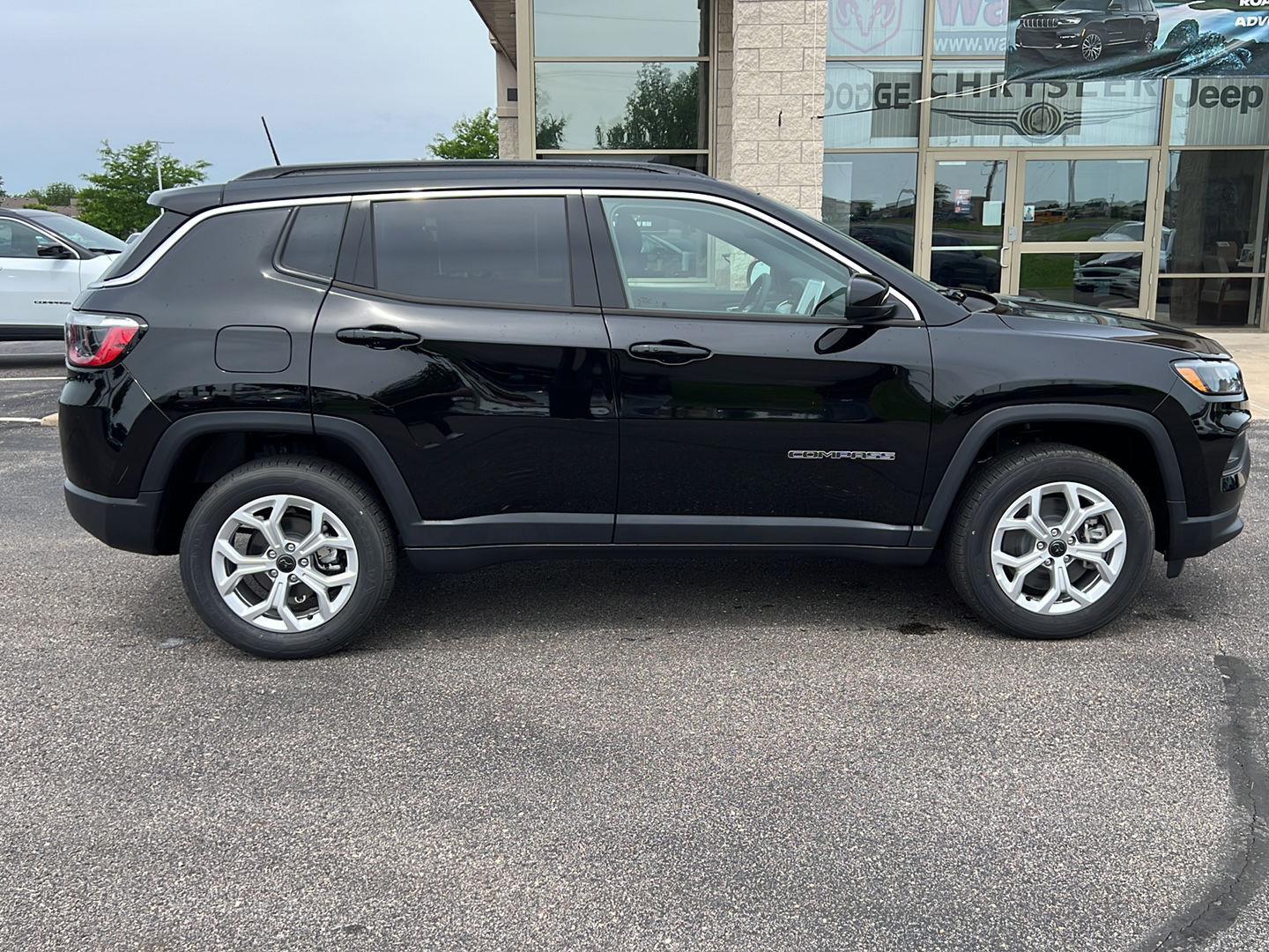 2025 Jeep Compass Latitude photo 7