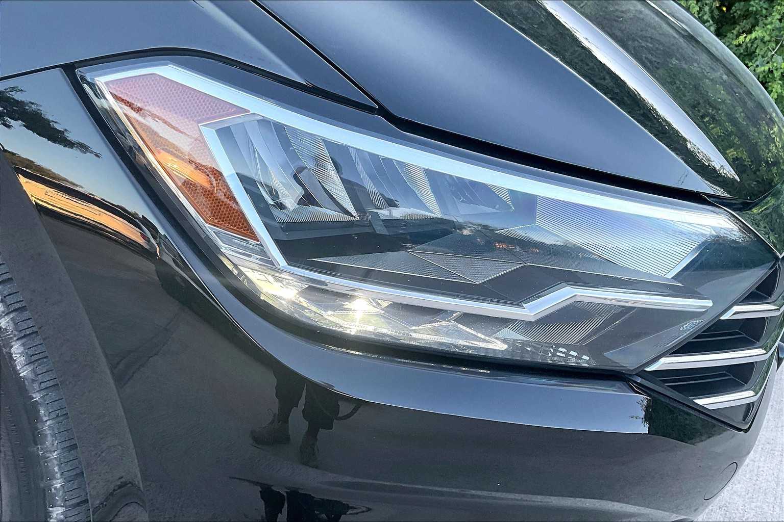 2021 Volkswagen Jetta SE R-Line photo 17