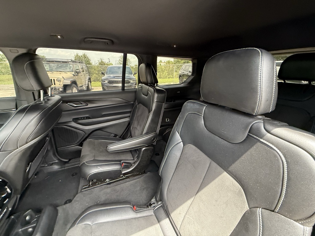 2023 Jeep Grand Cherokee Altitude photo 22