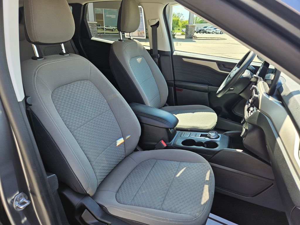 2022 Ford Escape Hybrid SE photo 33