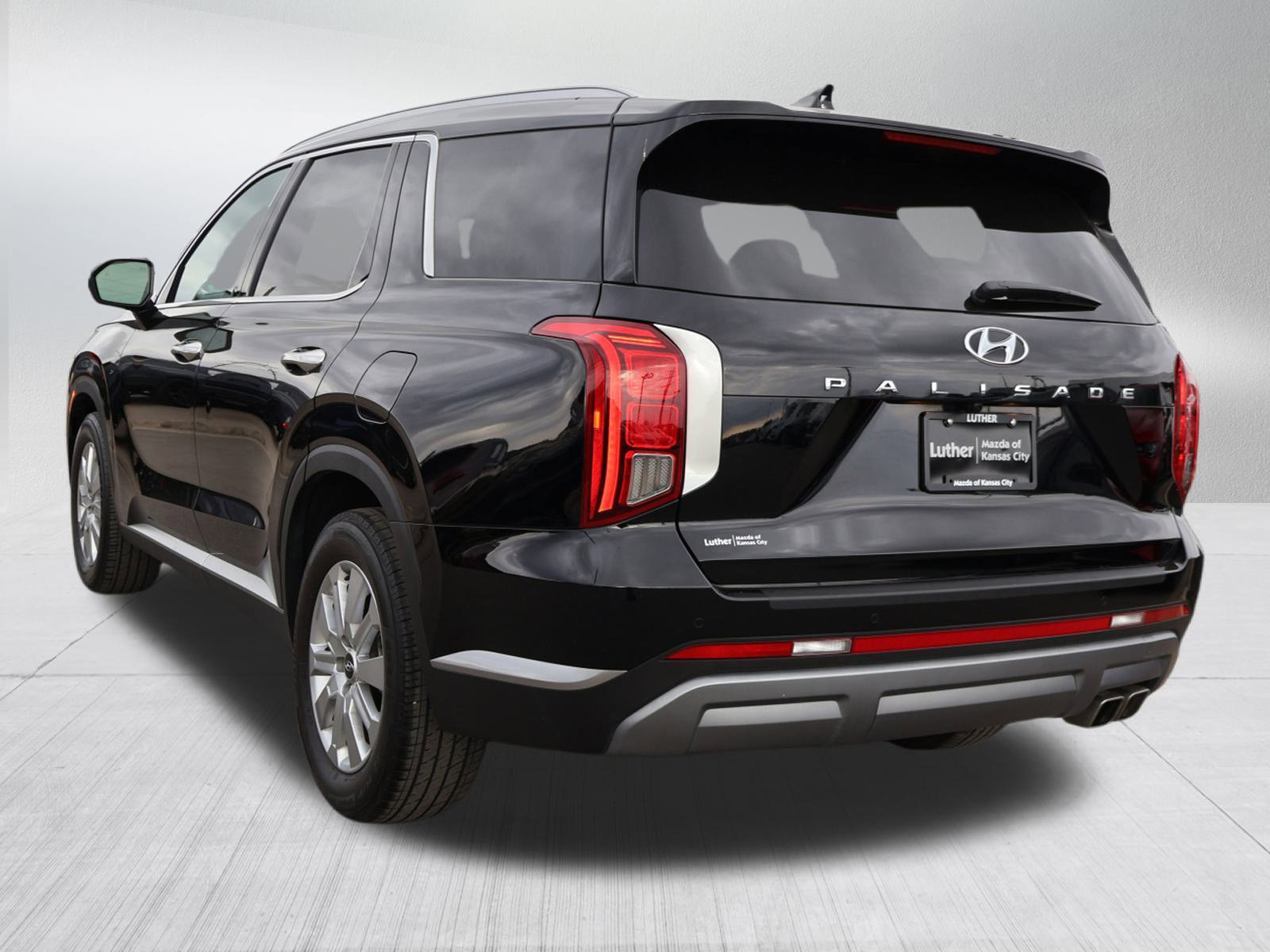 2024 Hyundai Palisade SEL photo 2