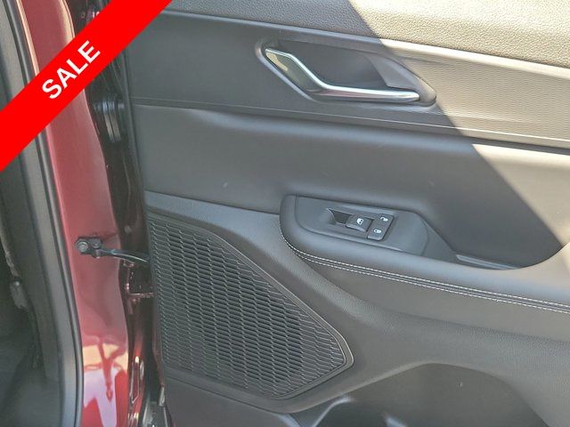 2025 Jeep Grand Cherokee Altitude photo 44