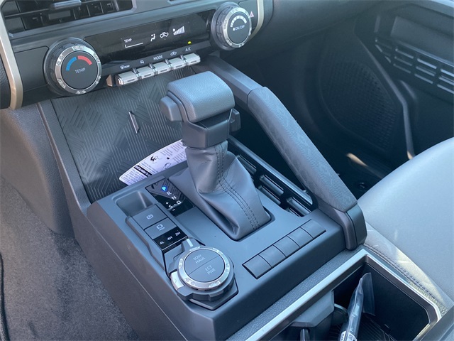 2025 Toyota Tacoma SR5 4x4 Double Cab photo 25