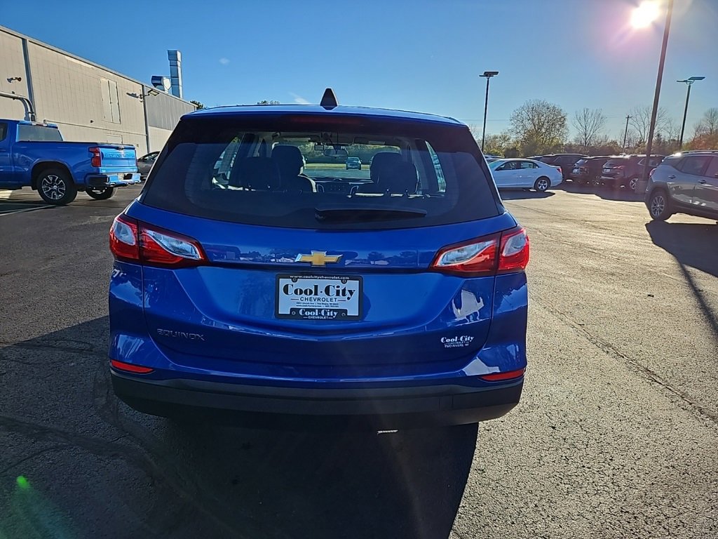 2019 Chevrolet Equinox LS photo 4