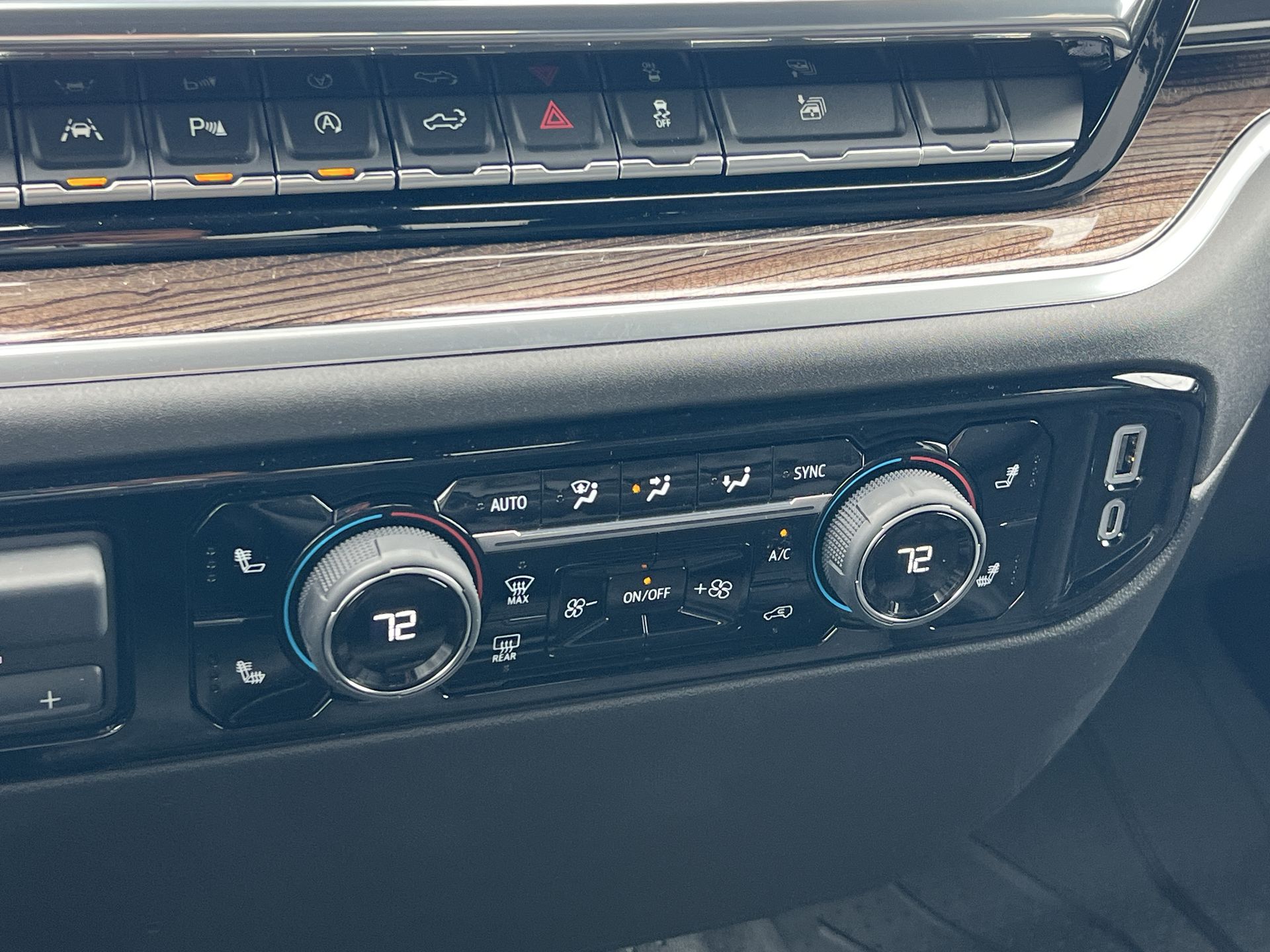 2026 Chevrolet Silverado 1500 LT photo 15