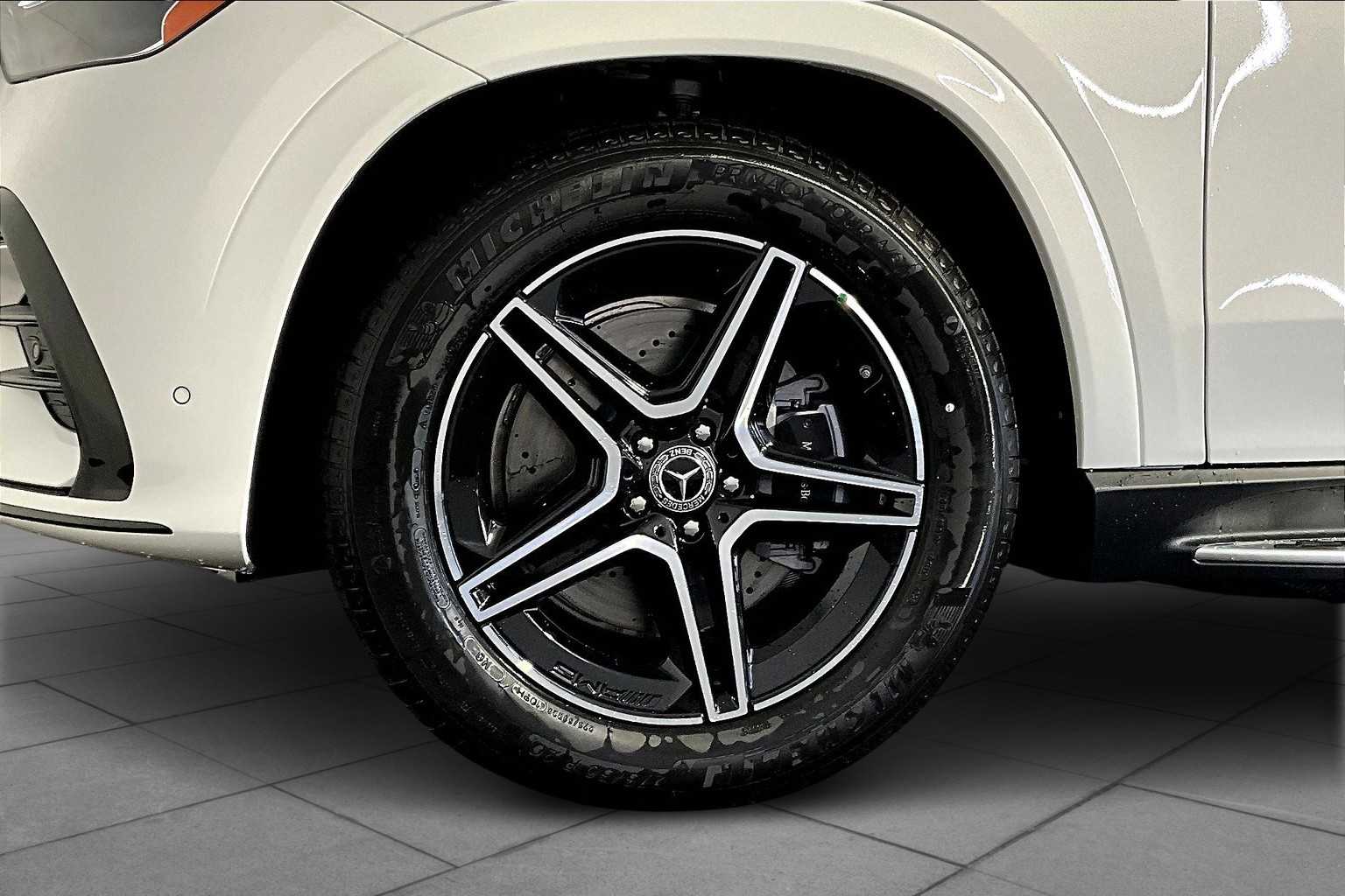 2026 Mercedes Benz GLE 450 4MATIC photo 13