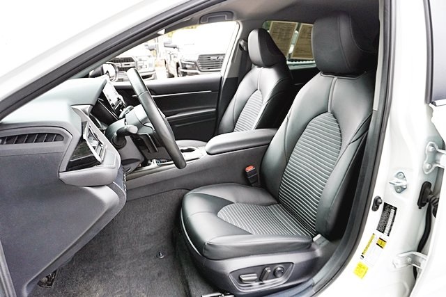 Used 2024 White Toyota SE image 13