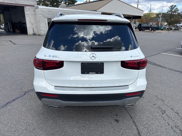 2022 Mercedes Benz GLB 250 4MATIC photo 4