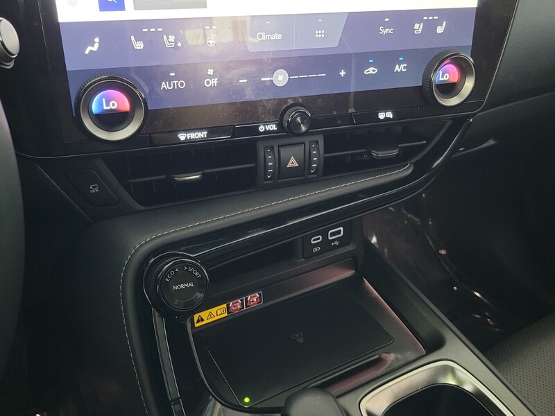 2025 Lexus NX 350h Premium AWD photo 19