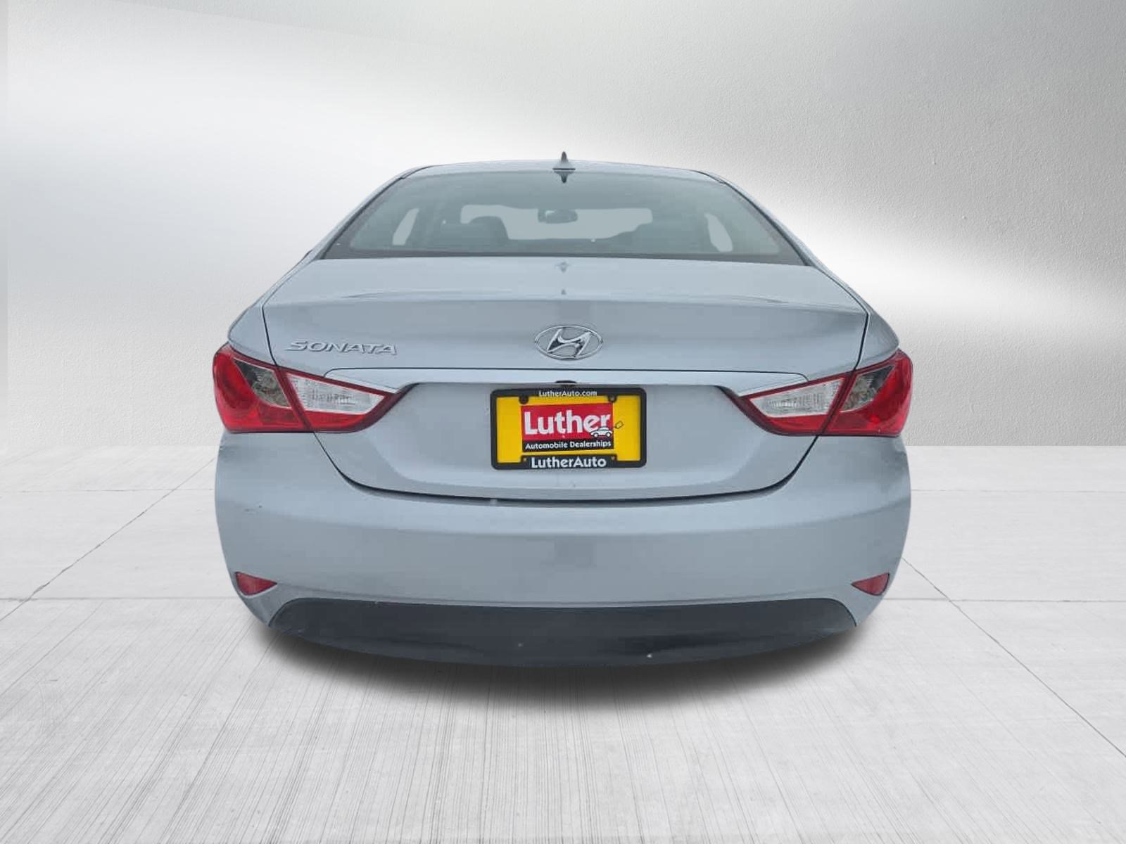 2014 Hyundai Sonata GLS photo 4