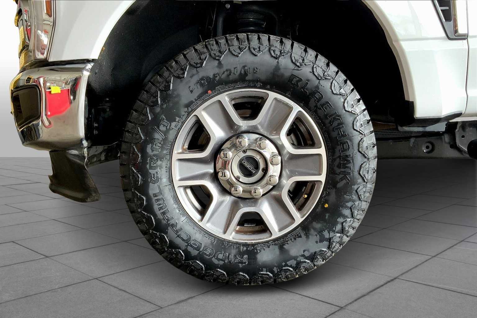2024 Ford F-250 Lariat photo 9