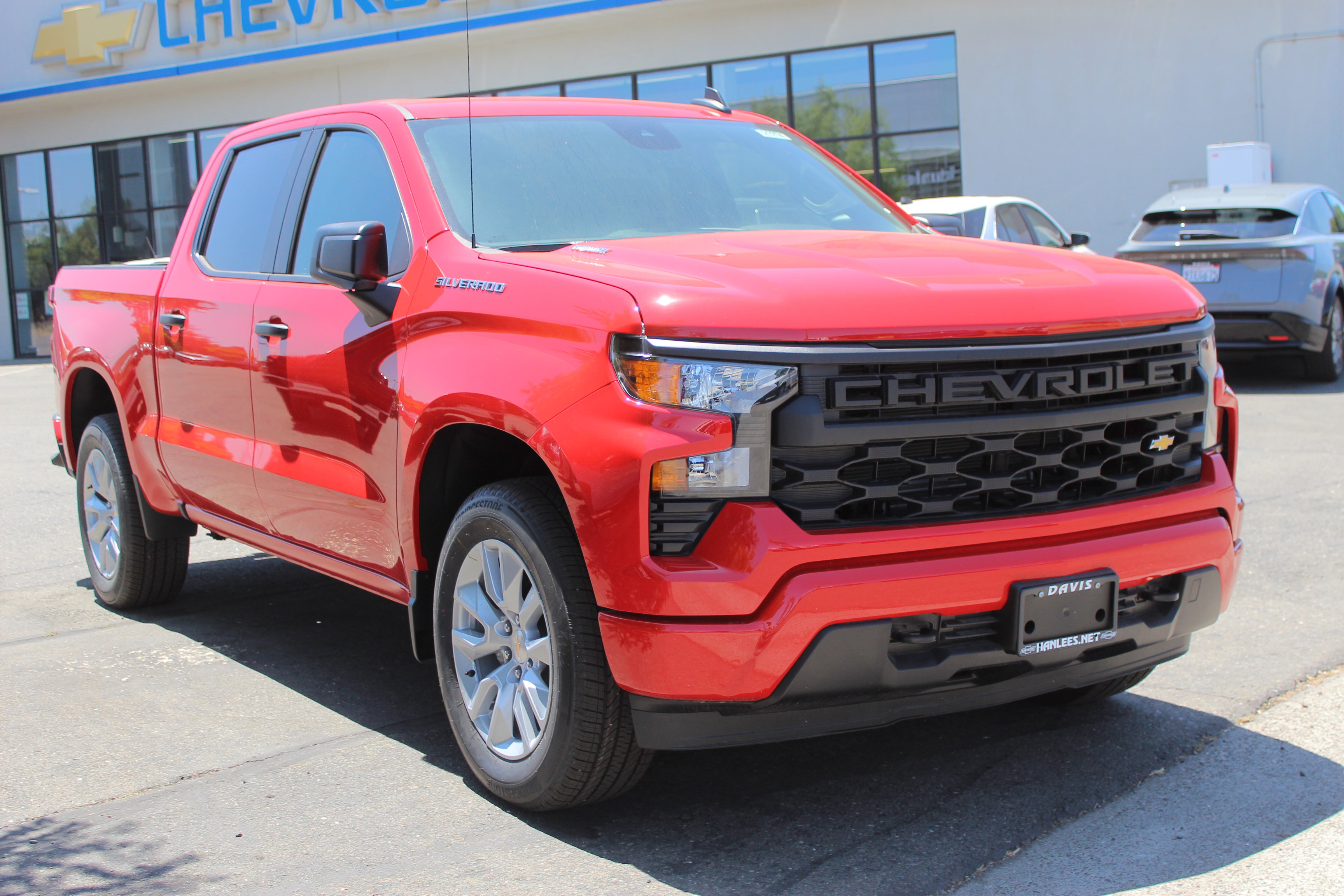 2025 Chevrolet Silverado Custom photo 3