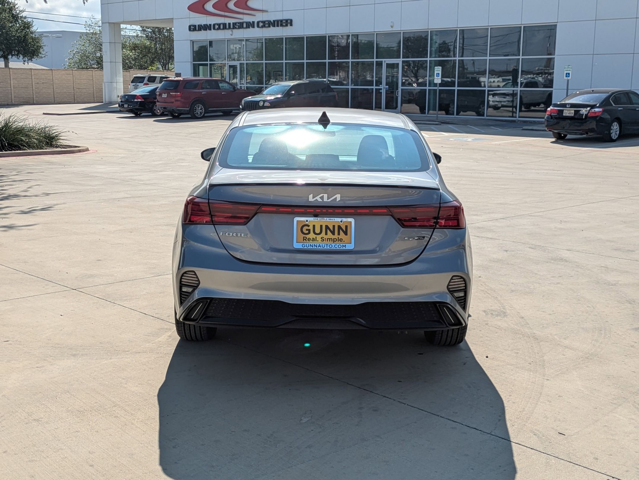 2024 Kia Forte GT-Line photo 4