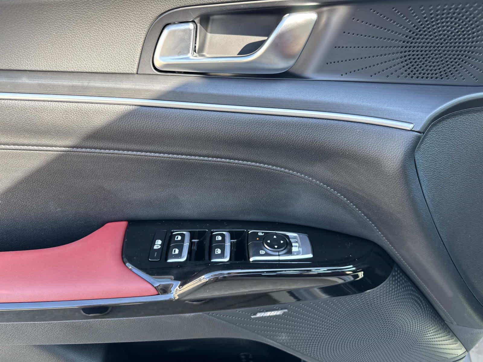 2025 Kia K5 GT-Line photo 11