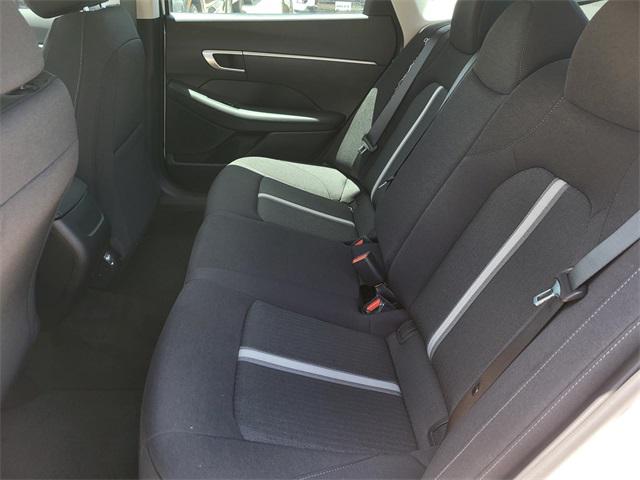 2025 Hyundai Sonata SE photo 8