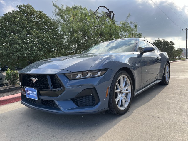 2024 Ford Mustang GT Premium photo 3