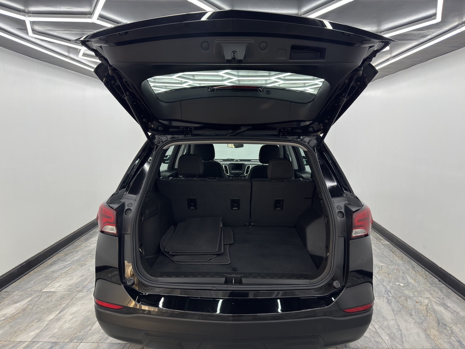 2022 Chevrolet Equinox LS photo 4