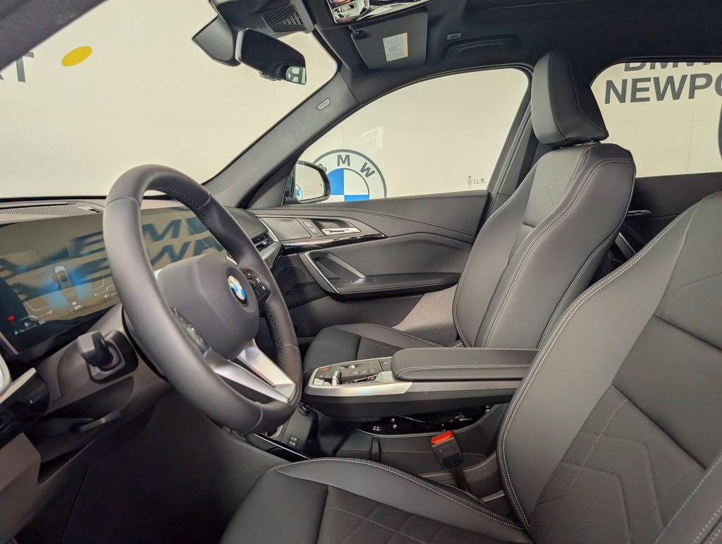 2026 Bmw X1 XDrive28i photo 2