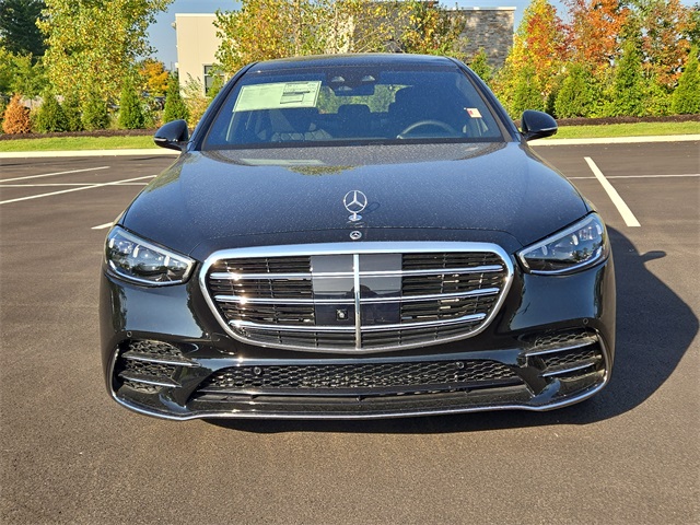 2025 Mercedes Benz S 450 580 4MATIC photo 3