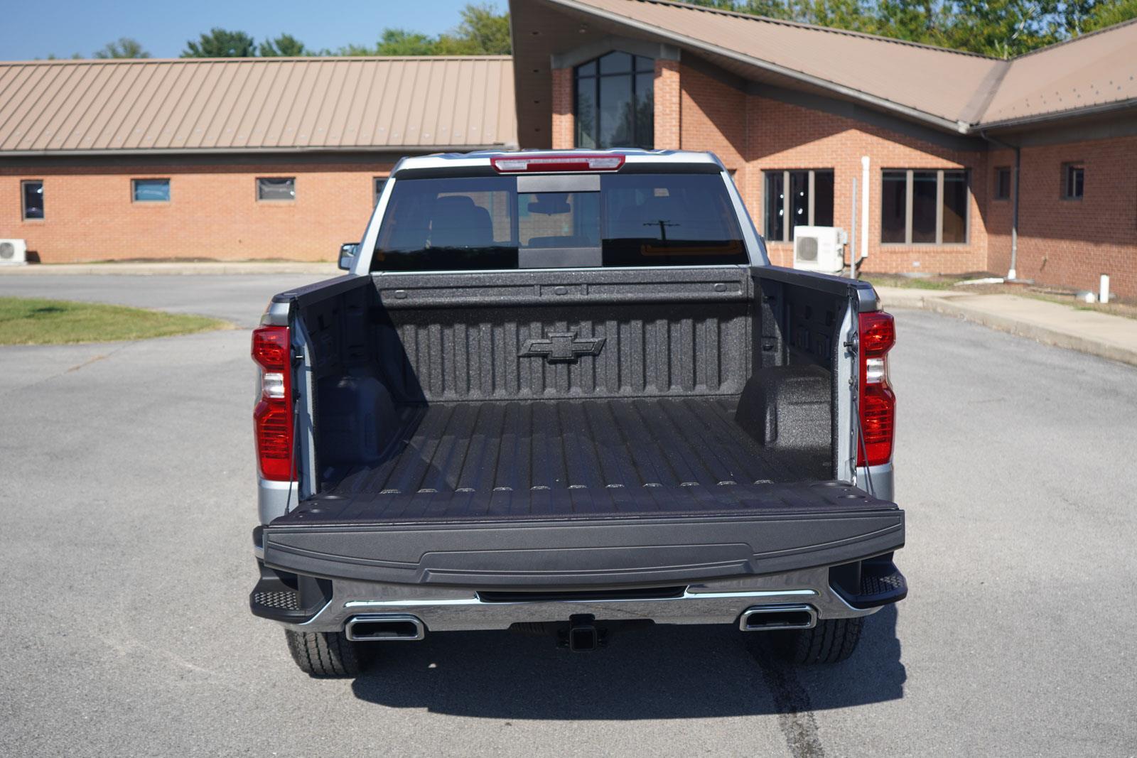 2026 Chevrolet Silverado 1500 LT photo 4