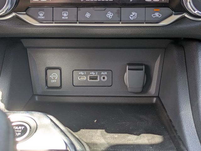 2025 Nissan Sentra SV photo 20