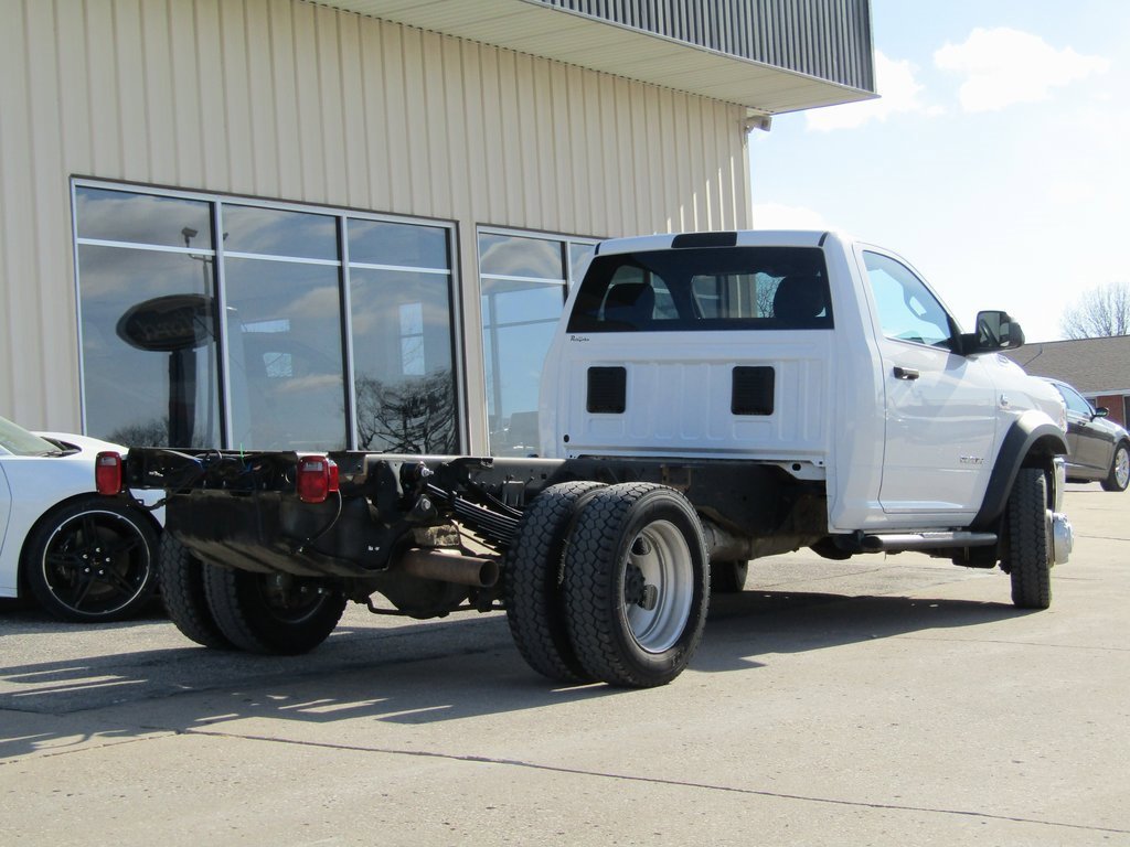 2022 Ram 5500 Tradesman photo 3