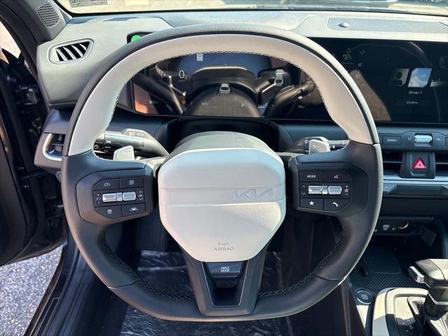 2025 Kia K4 GT-Line photo 6