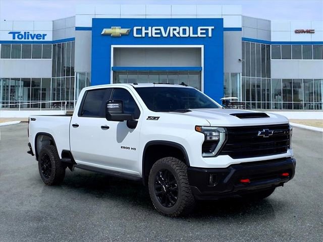 2026 Chevrolet Silverado 2500HD LT photo 2