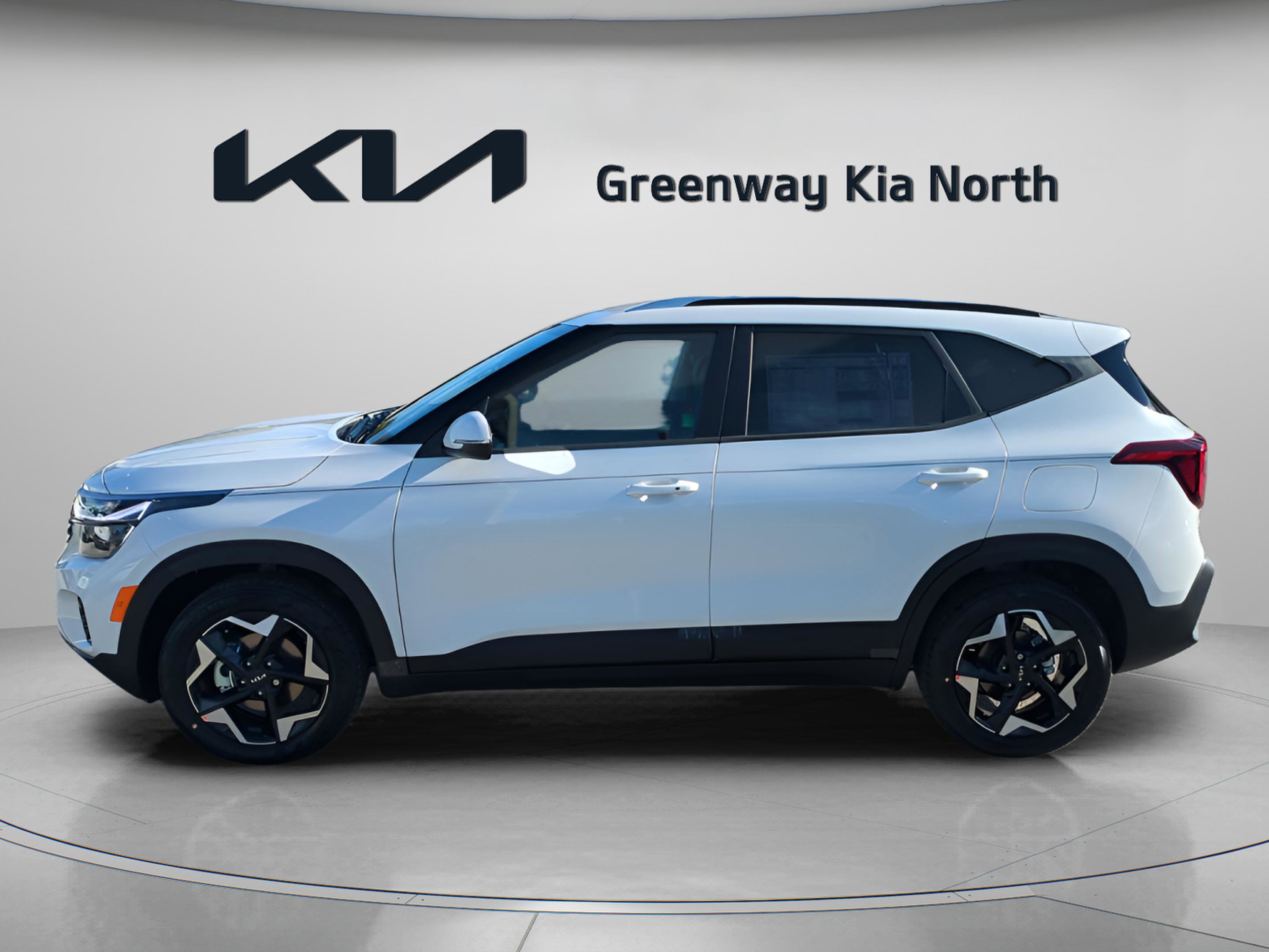 2026 Kia Seltos S photo 4