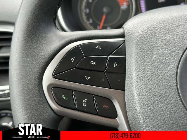 2021 Jeep Cherokee Latitude Lux photo 19