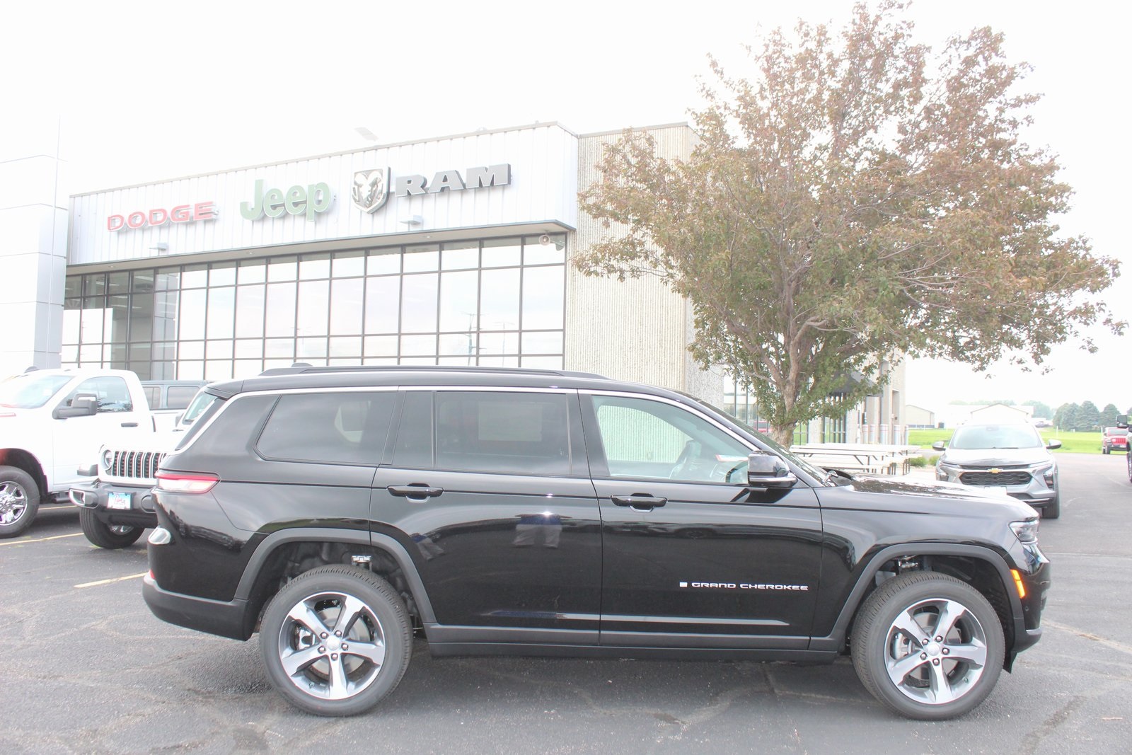 2025 Jeep Grand Cherokee L Limited's photo