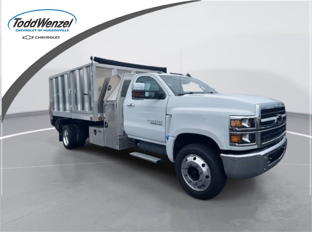 2023 Chevrolet Silverado 4500 Medium Duty Chassis Cab Work Truck's photo