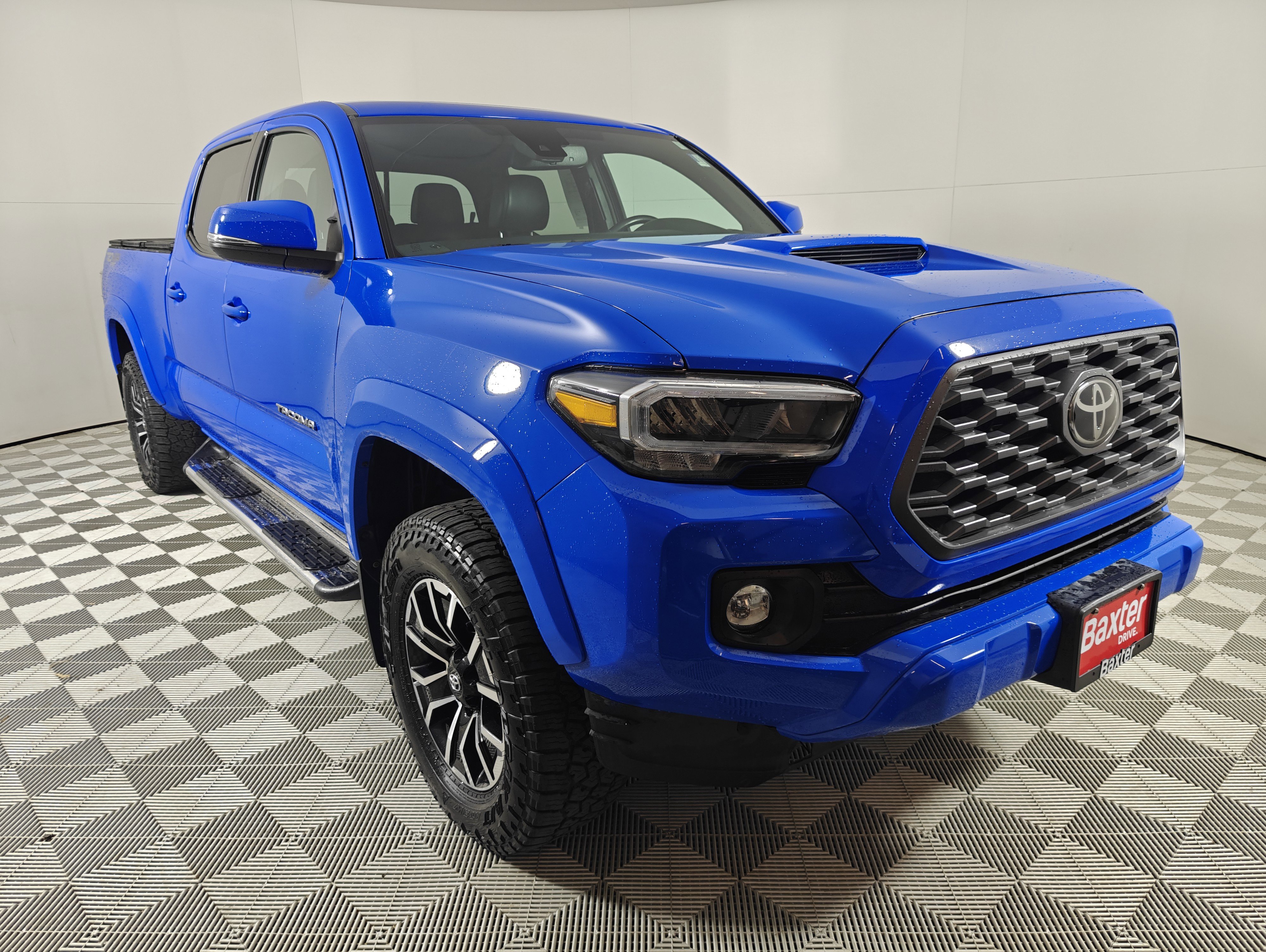 2020 Toyota Tacoma TRD Sport's photo