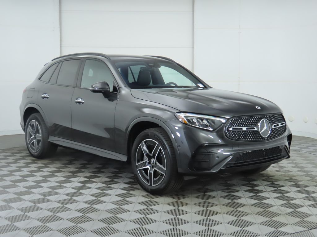 2026 Mercedes Benz GLC 300 photo 3