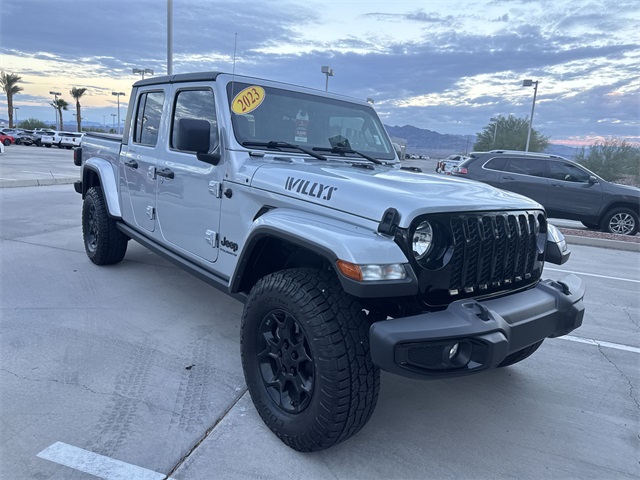 2023 Jeep Gladiator Willys photo 3