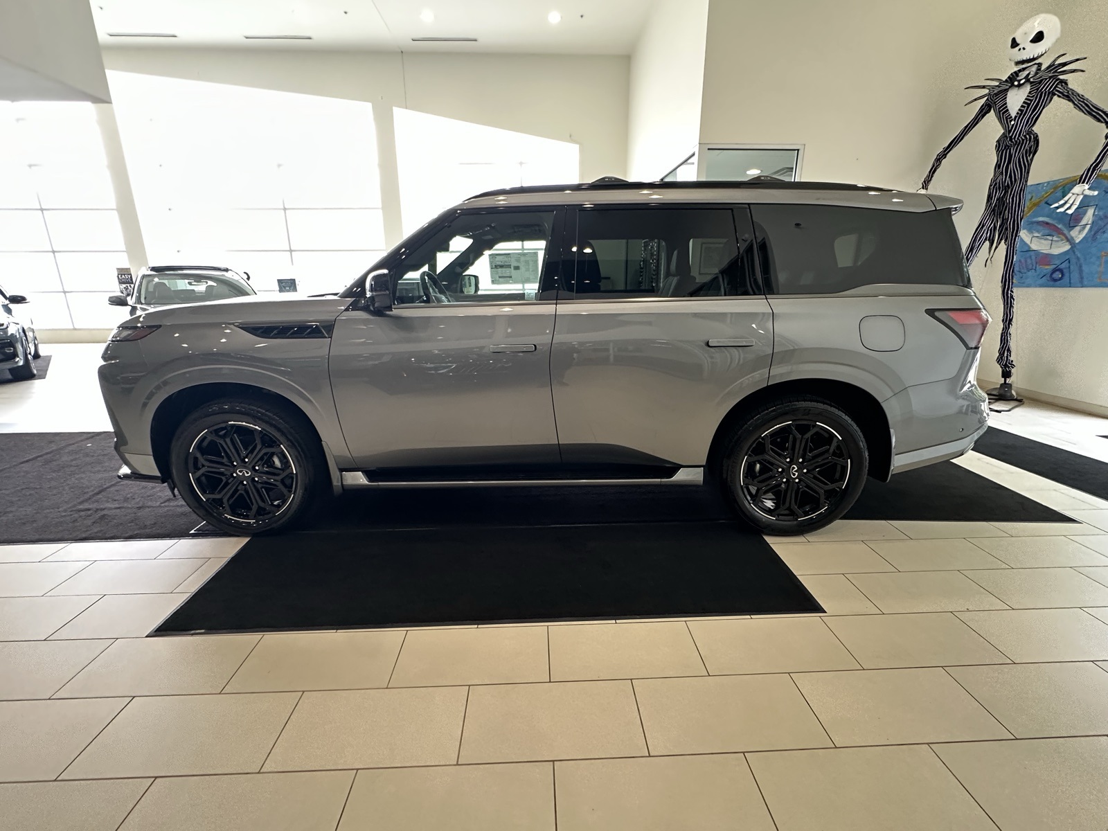 2026 Infiniti QX80 Base photo 4