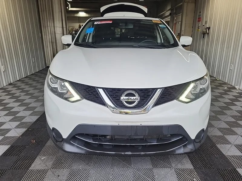 2017 Nissan Rogue Sport S photo 4