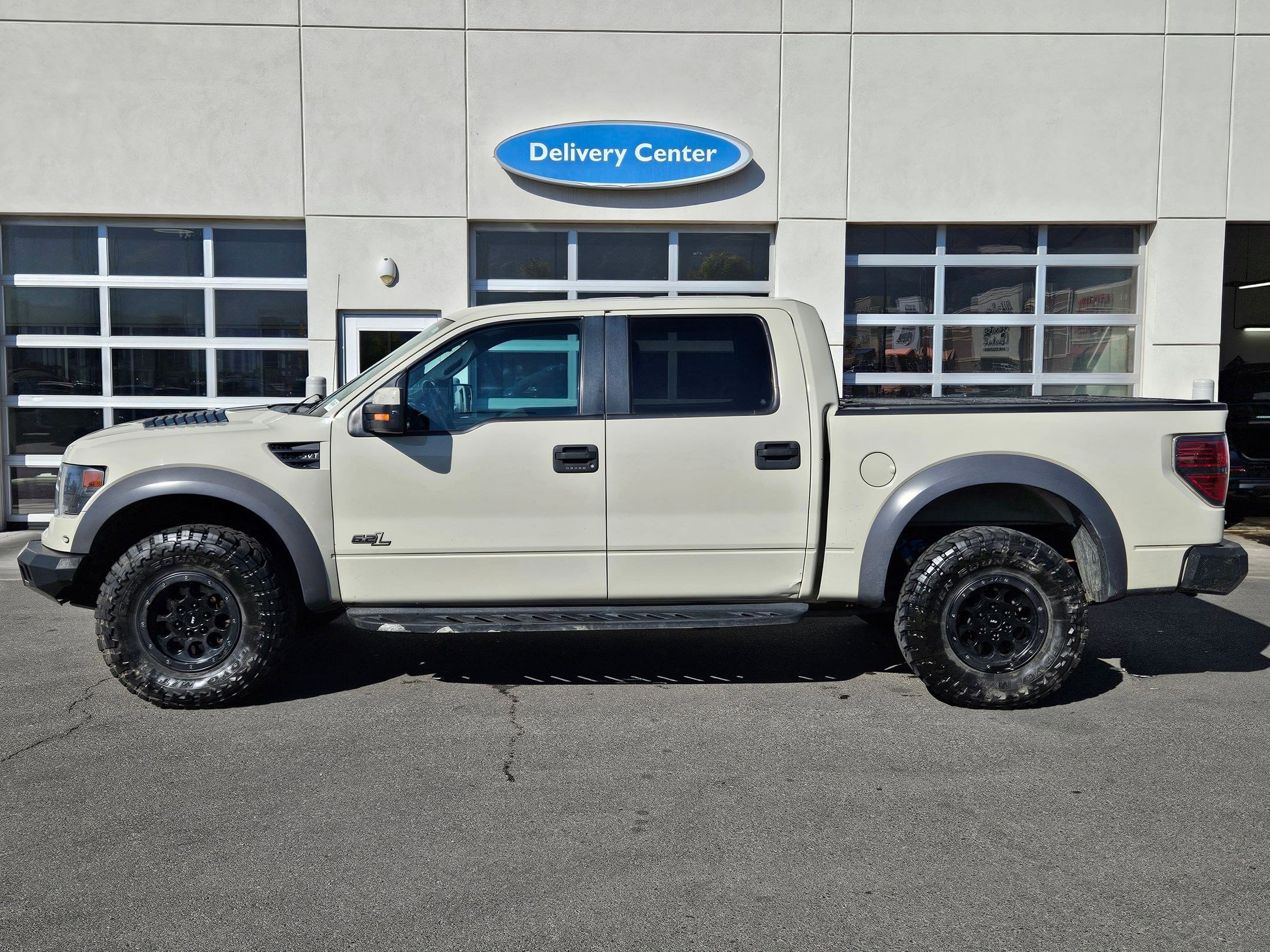 2014 Ford F-150 SVT Raptor photo 4