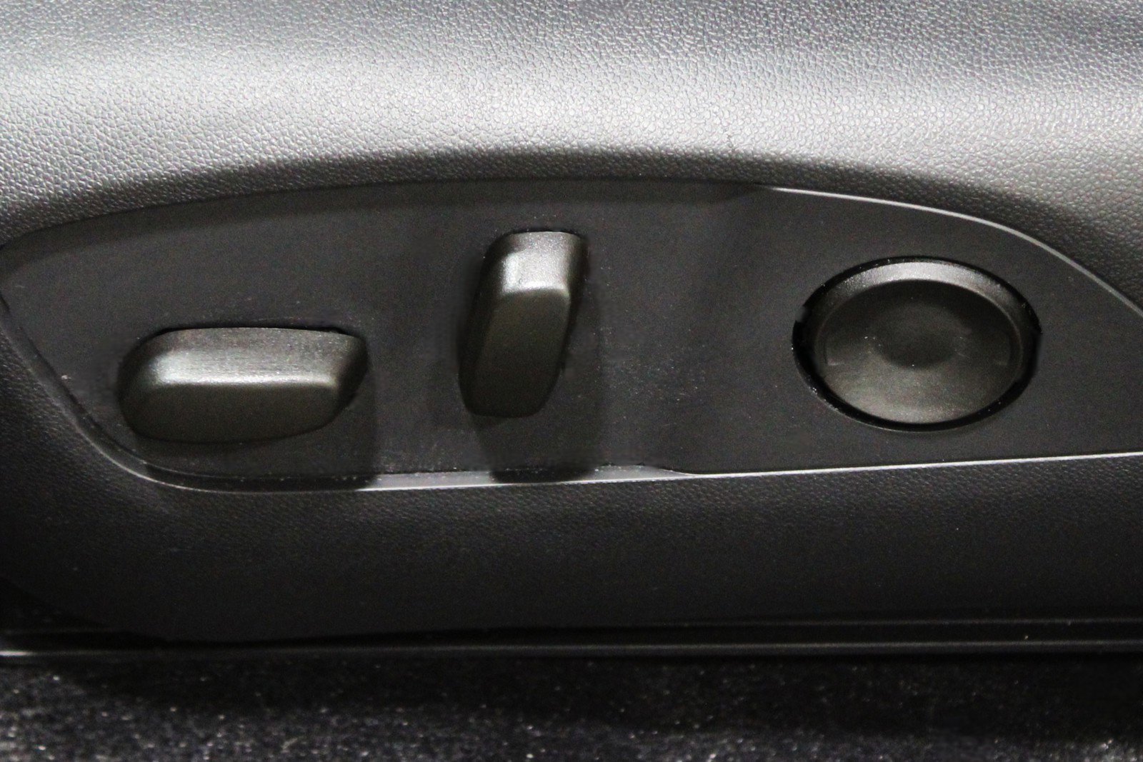 2025 Chevrolet Blazer EV photo 4